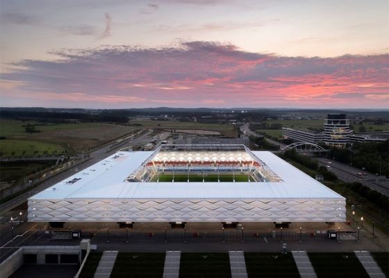 Типичный Prefab спортзал гальванизировал длинную конструкцию стали пяди