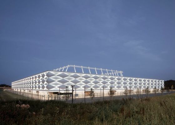 Типичный Prefab спортзал гальванизировал длинную конструкцию стали пяди