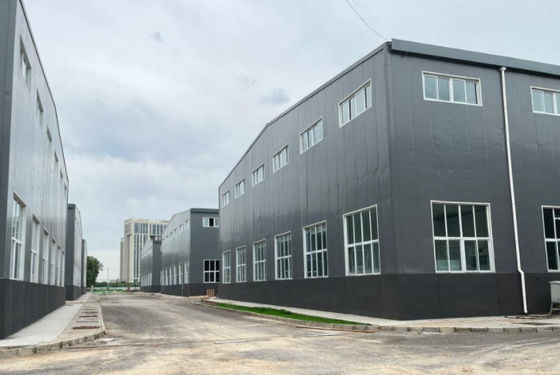 Рамка Q355B коммерчески полуфабрикат легковеса офисного здания стальная портальная