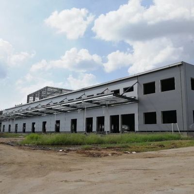 Легкая стальная конструкция Склад Предварительно сконструированный промышленный сарай